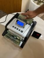 Money Master Portable Bill Counter Machine with Fake Note Detector - Image 4